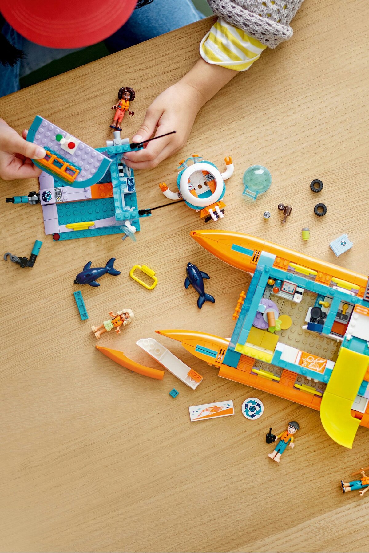 دوستان ۴۱۷۳۴ اسباب‌بازی قایق نجات دریایی با فیگورهای دلفین