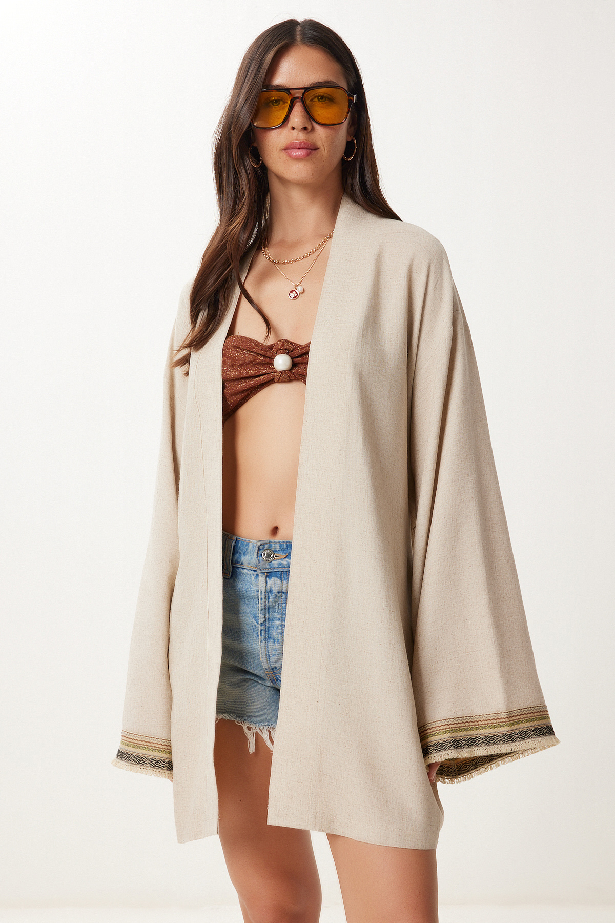Kadın Bej Nakış İşlemeli Kuşaklı Keten Kimono BV00176