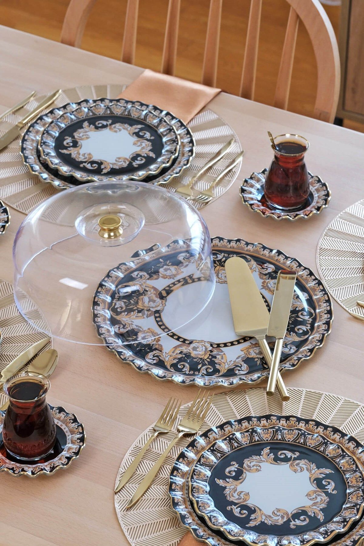 Glore-Ragusa Gold Gilded 34 Piece Cake Serving Set for 6 People 2