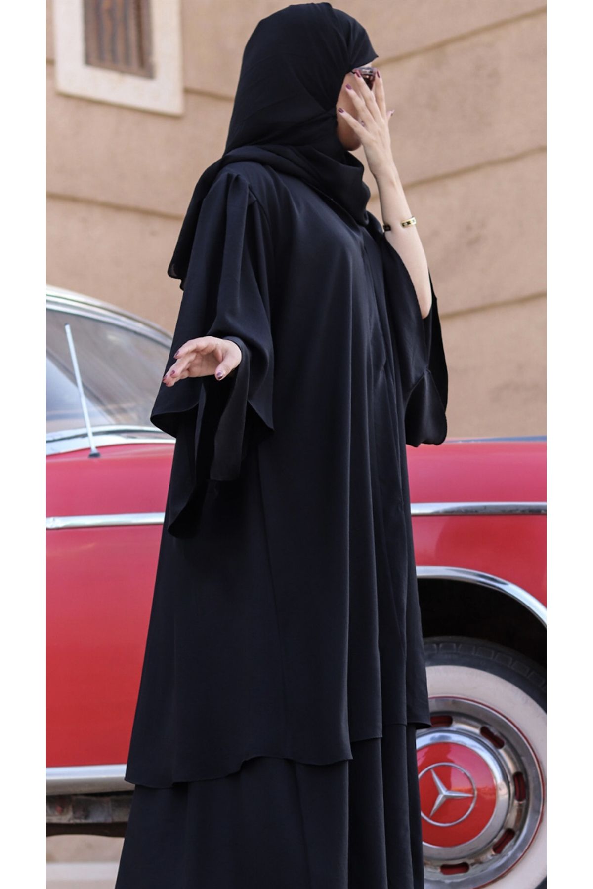 outline-Black multi-layered abaya 1