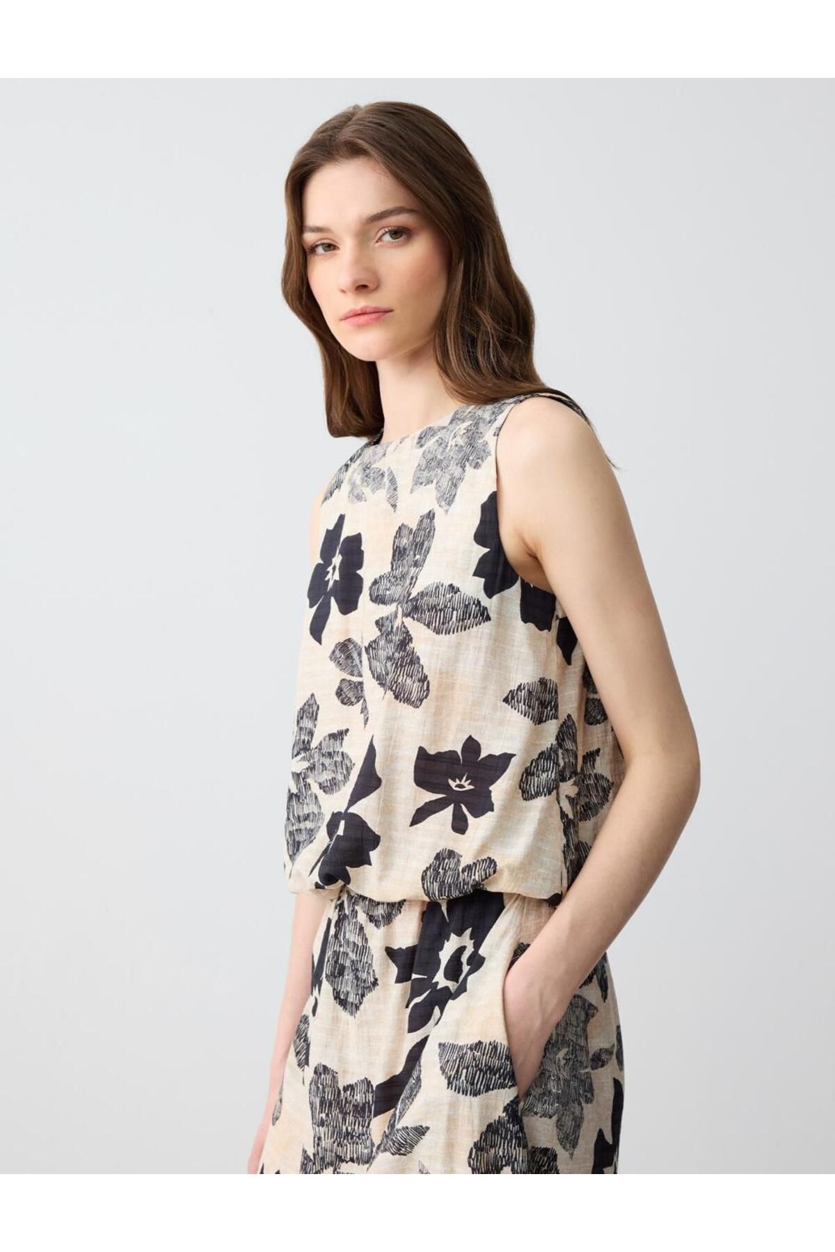 Jimmy Key-Beige Halter Neck Low Back Patterned Woven Blouse 3