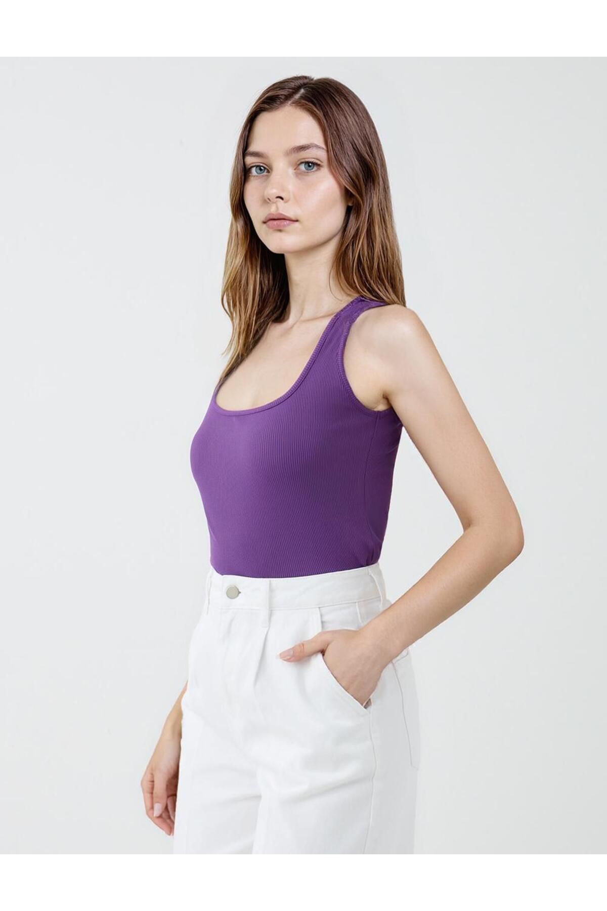 Jimmy Key-Purple U-Neck Slim Fit Undershirt 3