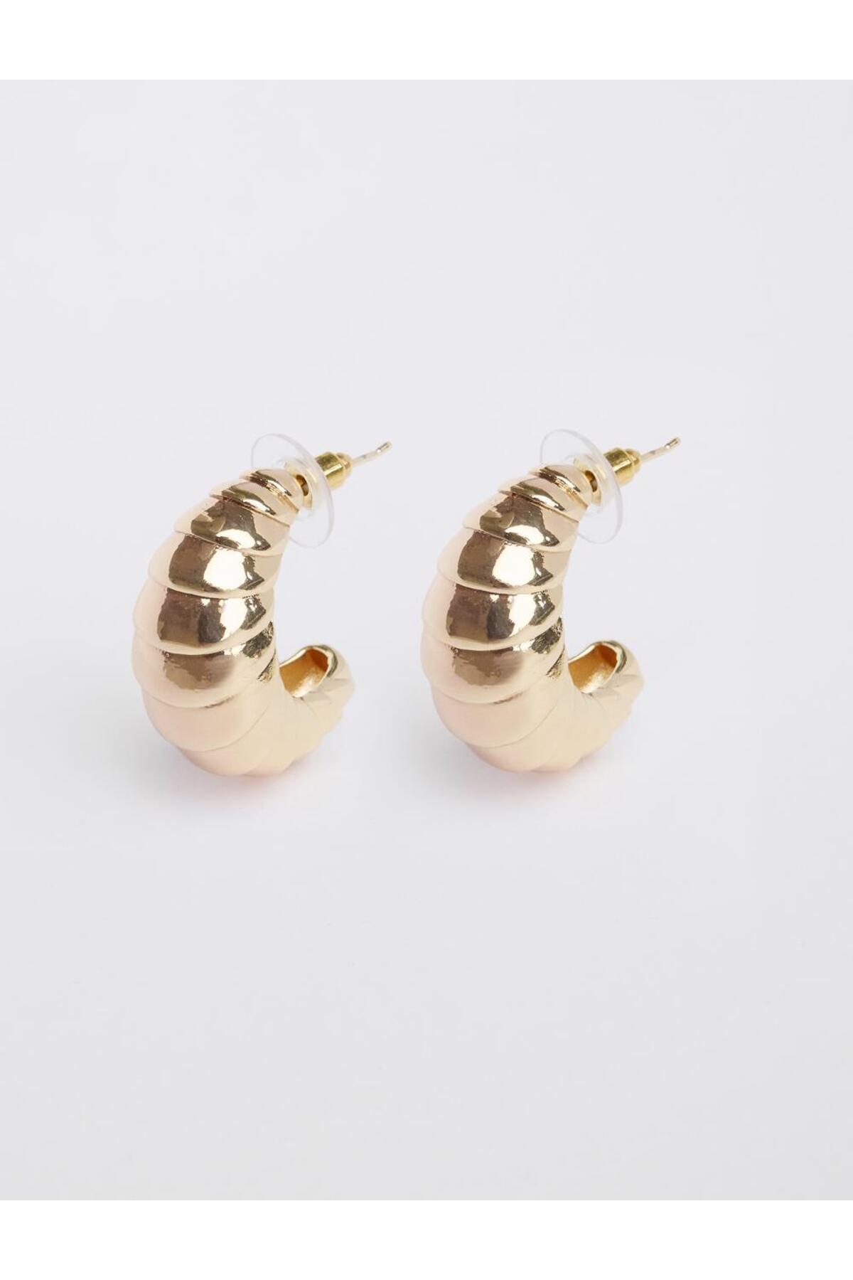 Jimmy Key-Gold Color Patterned Glossy Half Hoop Earrings 3