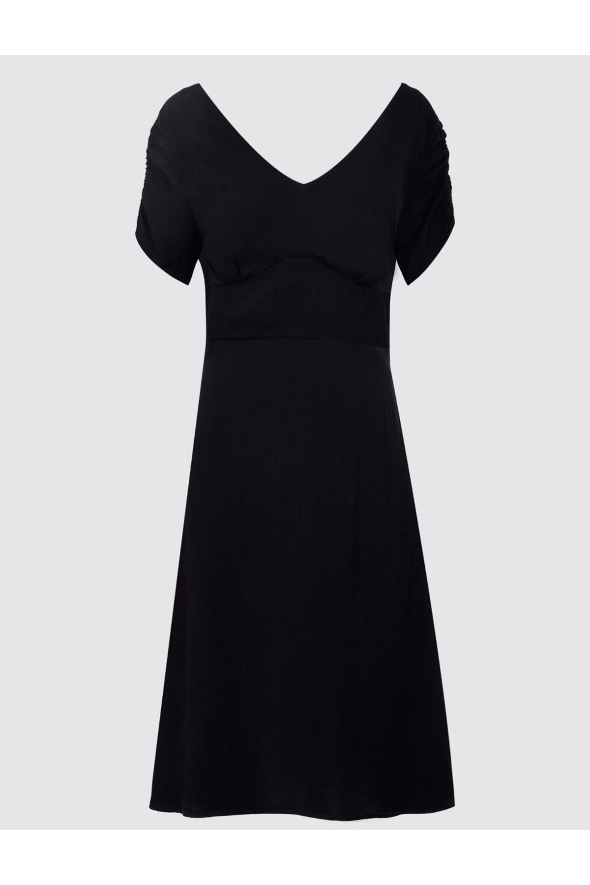 Jimmy Key-Black V-Neck Short Sleeve Midi Knitted Dress 6