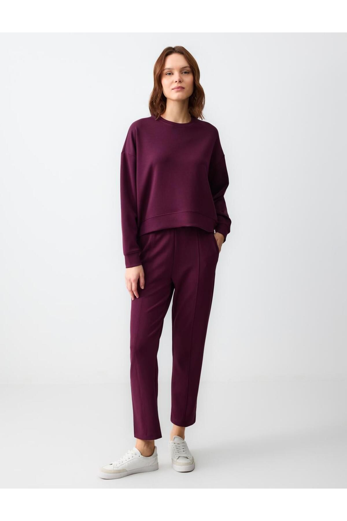 Jimmy Key-Sumac Relaxed Fit Crew Neck Long Sleeve Knitted Sweatshirt 2