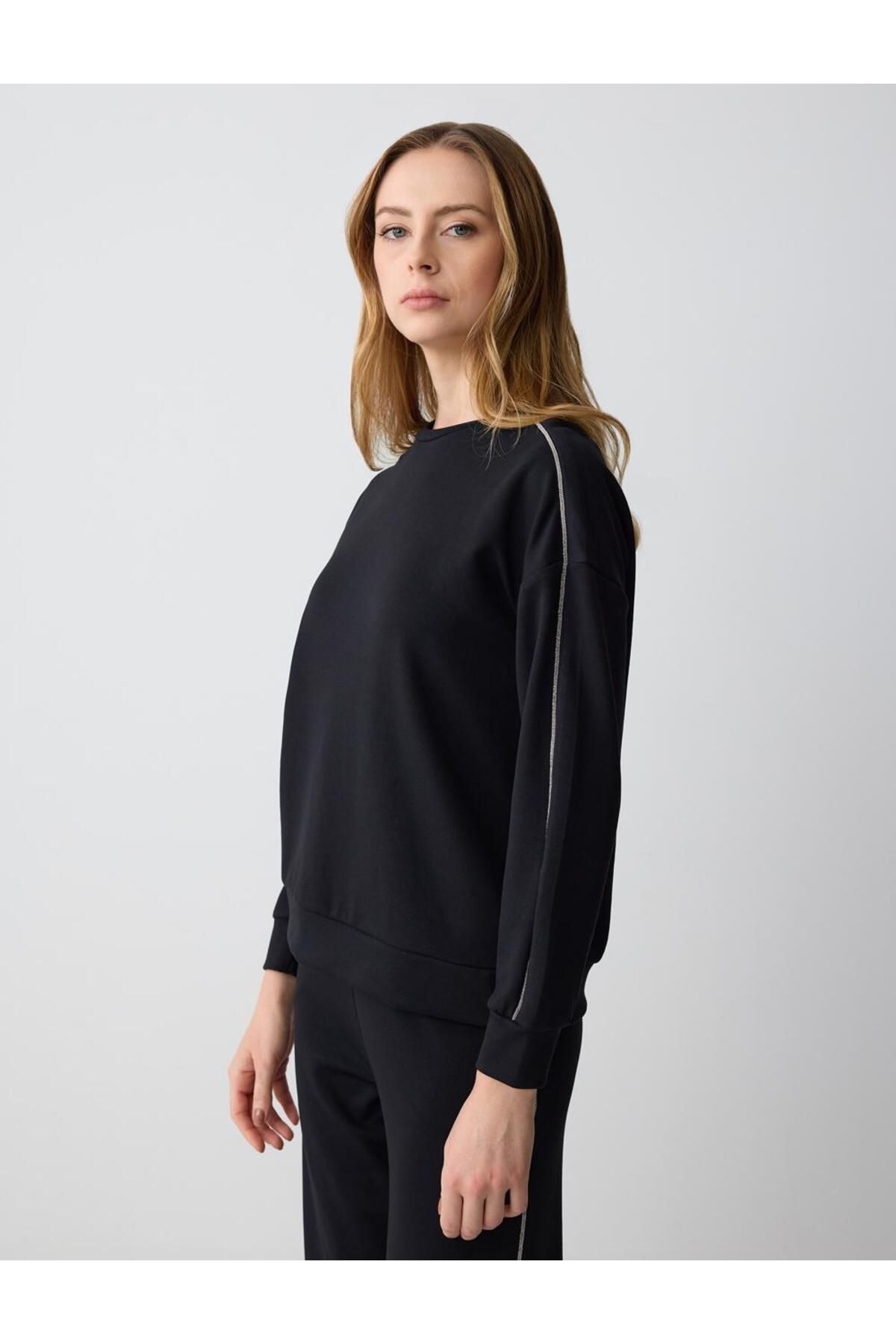 Jimmy Key-Black Crew Neck Long Sleeve Sweatshirt with Line Detail 3