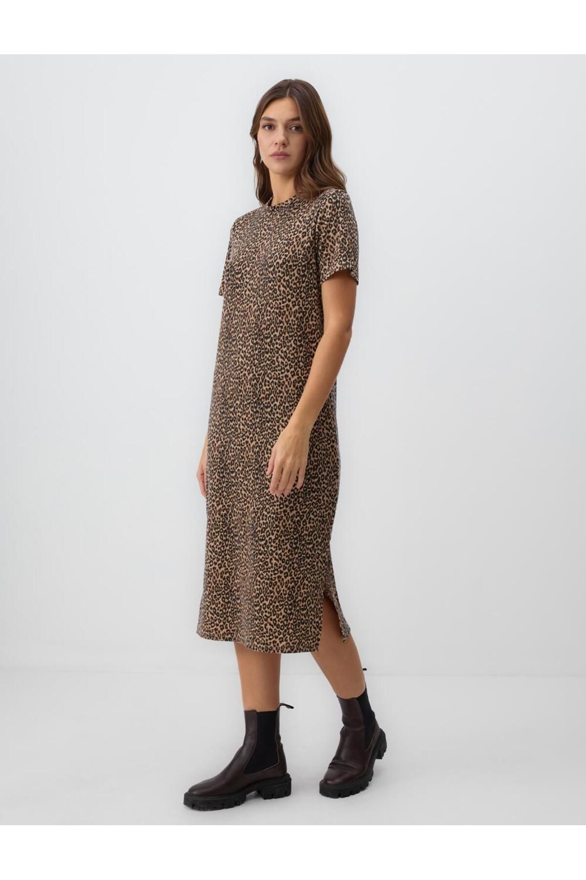 Jimmy Key-Print Straight Cut Crew Neck Short Sleeve Knitted Dress 2