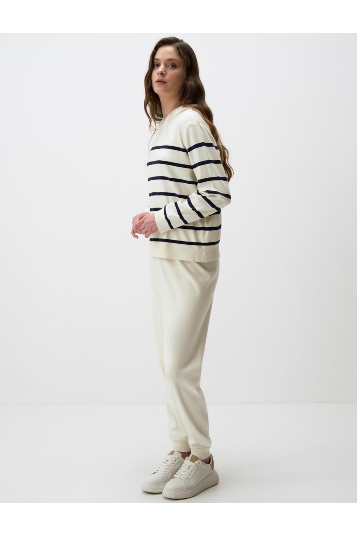 Jimmy Key-Ecru High Waist Elastic Leg Jogger Pants 2