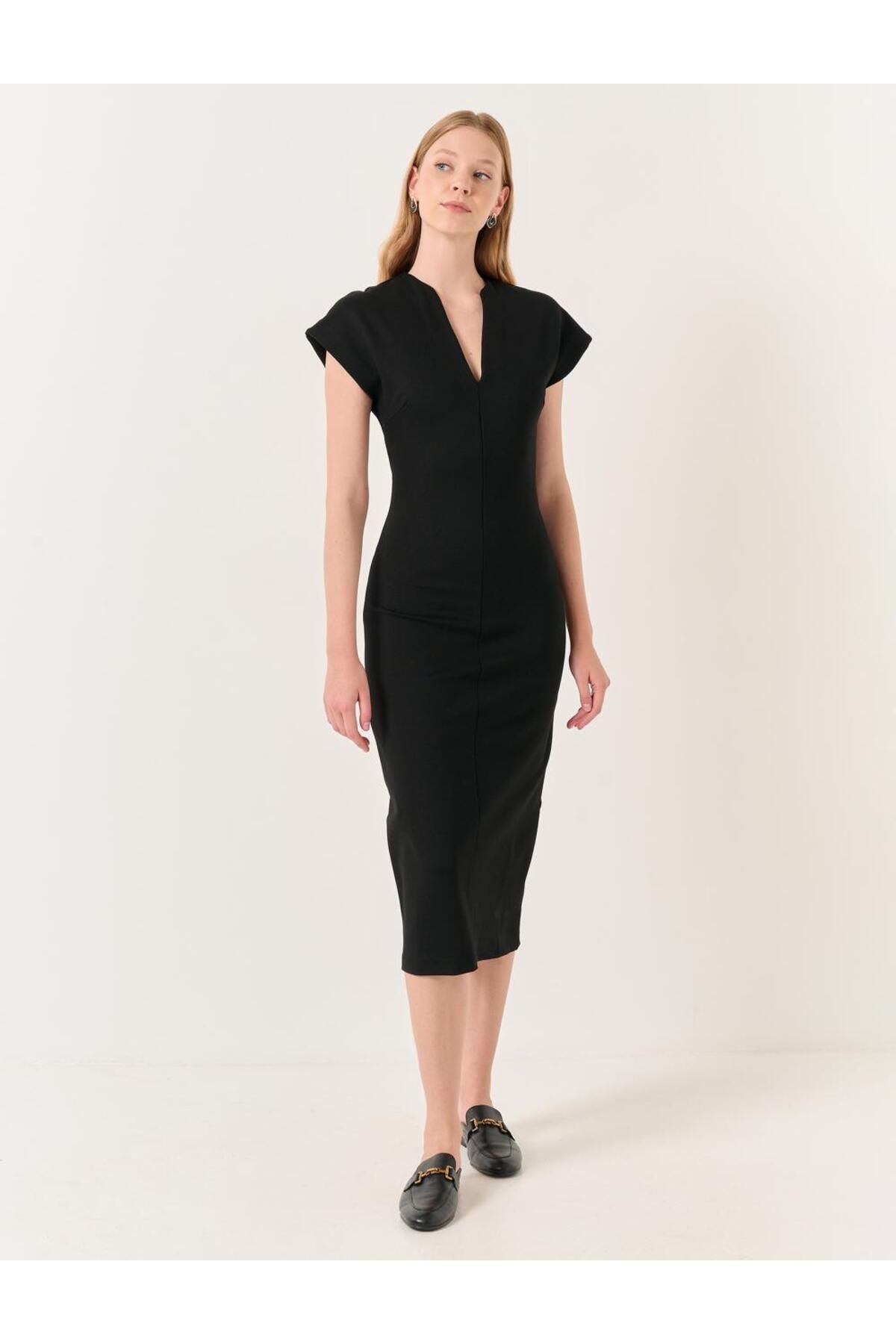 Jimmy Key-Black V-Neck Sleeveless Stylish Midi Dress 4