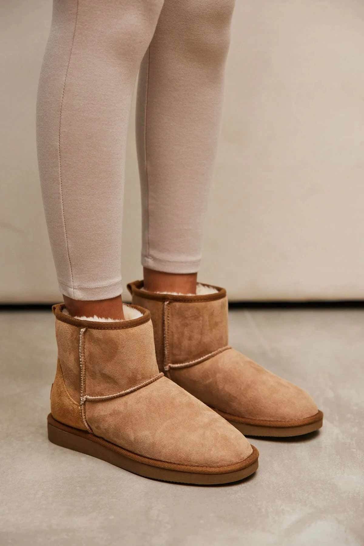 Pegia-Women's Brown Classic Short Boots 191021 4