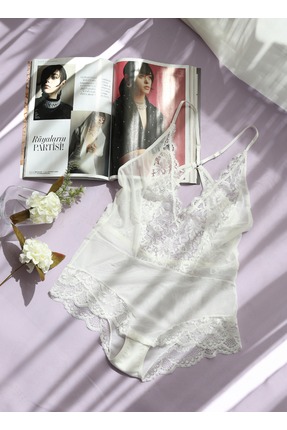 lovenel for love Beyaz Dantelli Sırt Dekolteli Body Suit