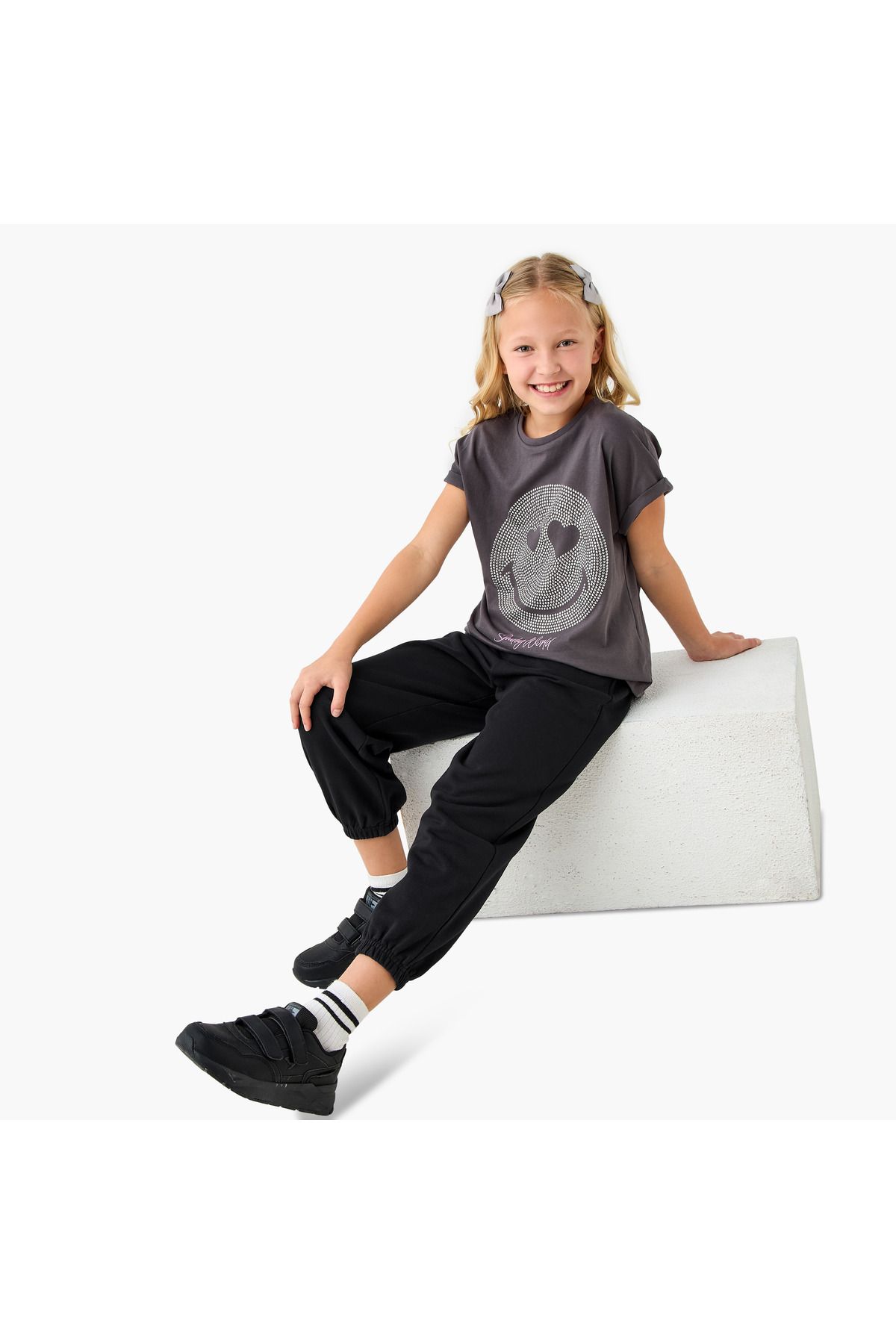 Juniors-Solid Joggers with Drawstring Closure and Pockets 2