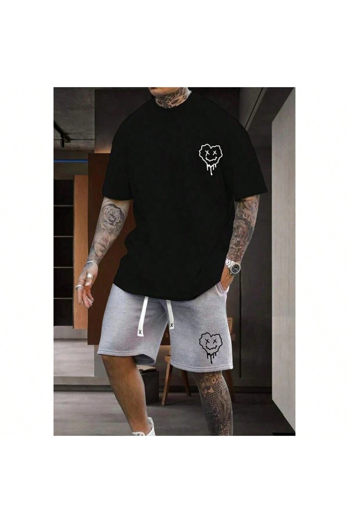 Genel Markalar Baskılı grafiklere sahip erkek tişört ve şortu