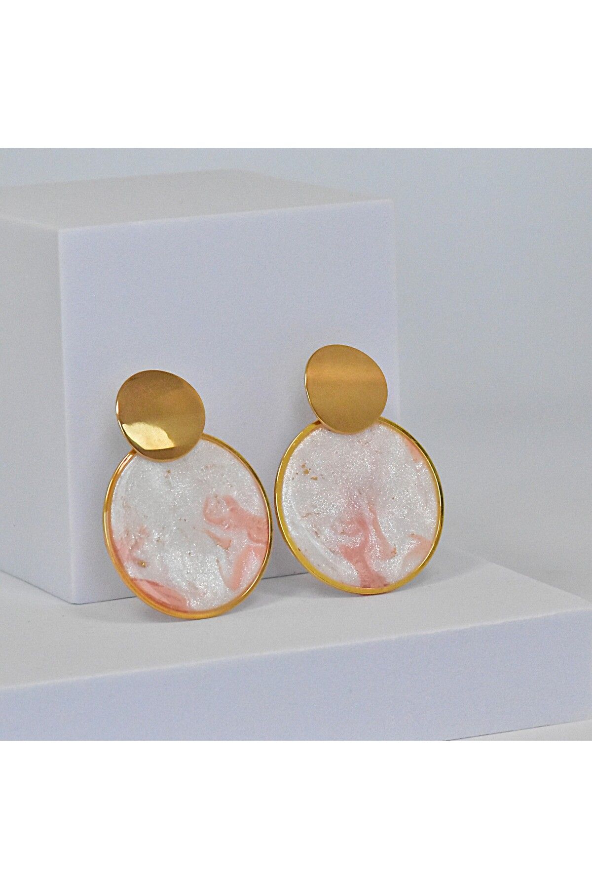 NARRU-NARRU handmade earrings, round, pearl white, light pink and gold, Asha 21 2