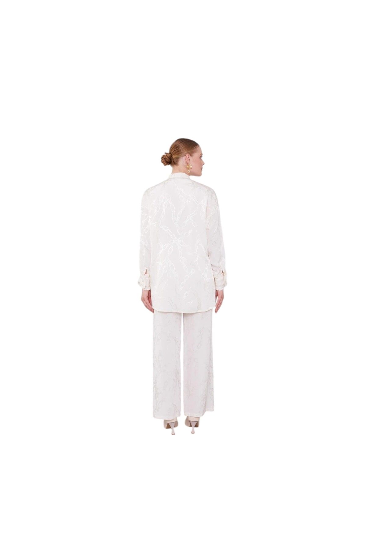 Levidor-Ruffle Button Detailed Chain Pattern Double Suit 3