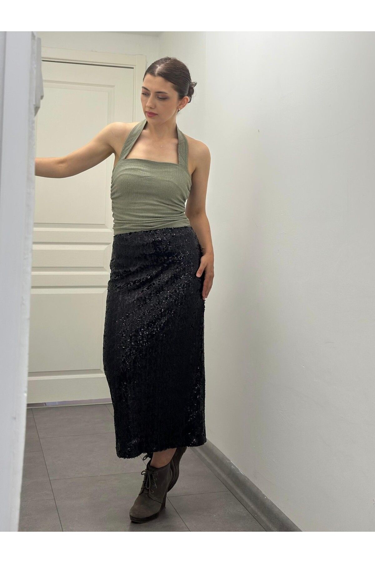 soBasic-Sequin Long Length Lined Slit Side Zipper A-Line Skirt 3