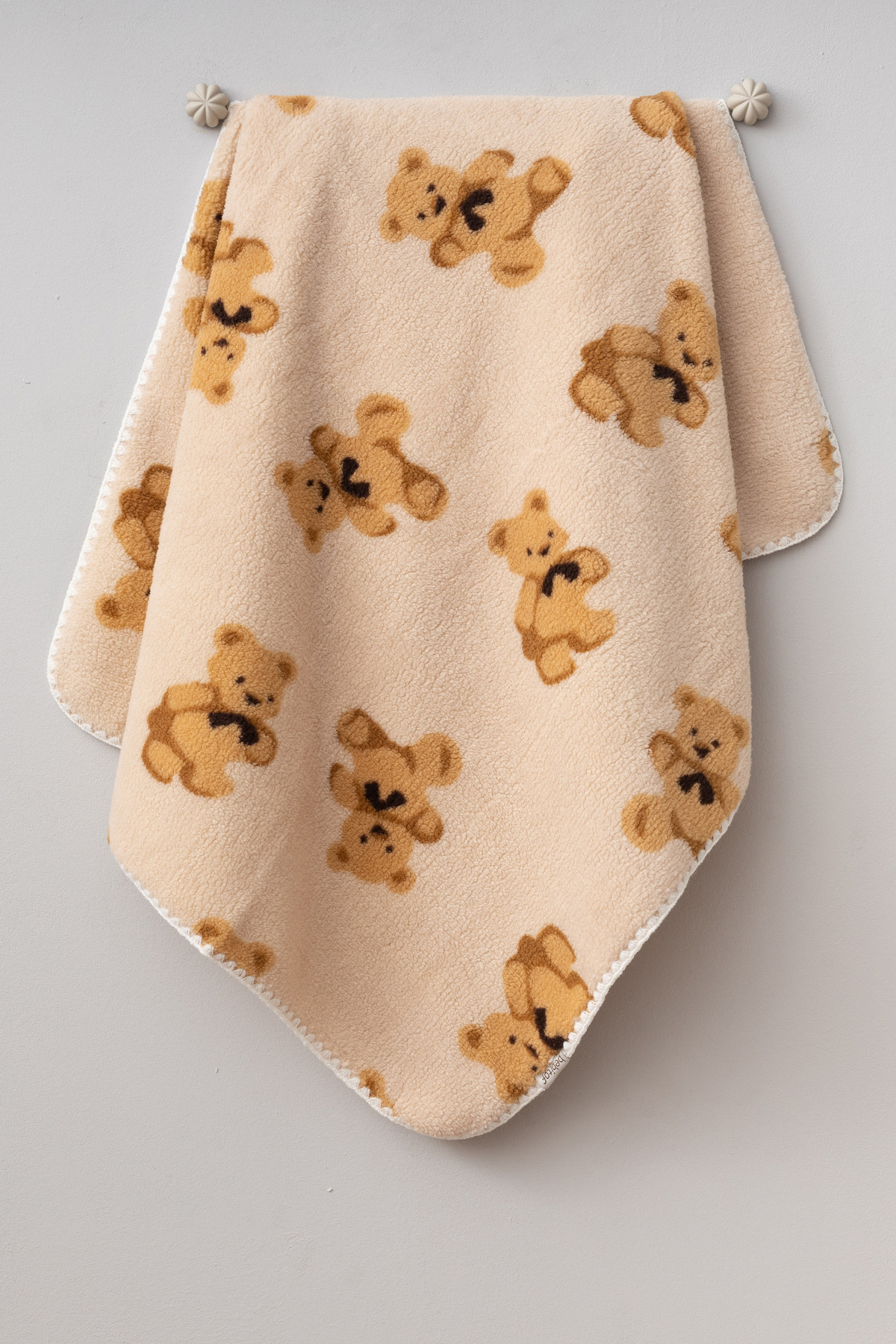 Cute Teddy Bear Patterned 90x100cm Plush Baby Blanket
