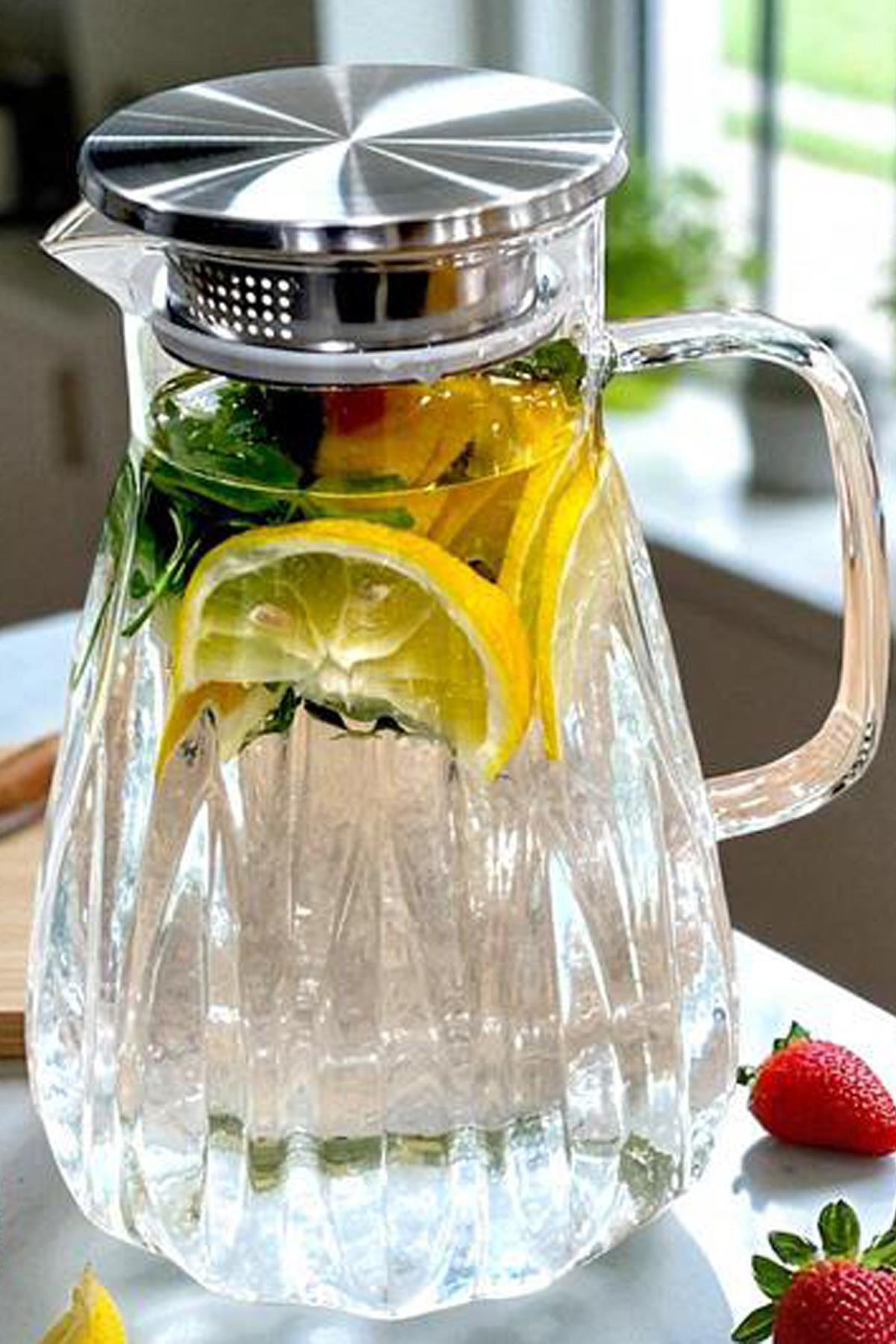 ALBETTO Borosilikat Cam Metal Kapaklı Lüks Sürahi 1800ml