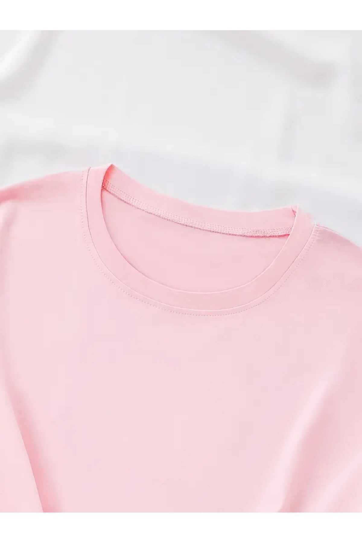 H&GHAMLEGİYİM  papatya desenli tişört - Rahat yuvarlak yaka, kısa kollu - Görsel 3