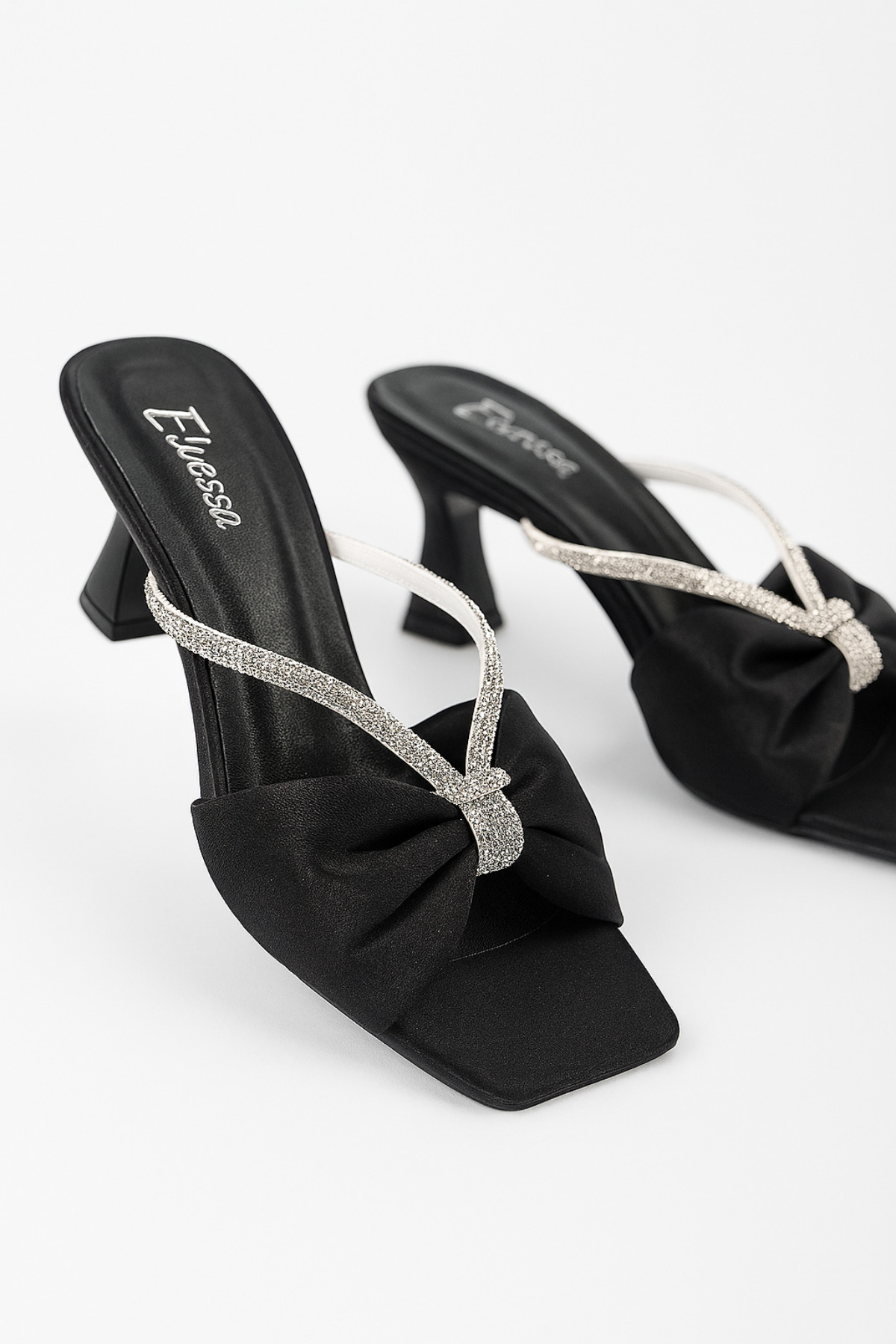 Elvessa  Siyah Saten Parlak Taş Detaylı 5 cm İnce Topuklu Terlik Şık Gece Gündüz Davet Abiye Ayakkabı