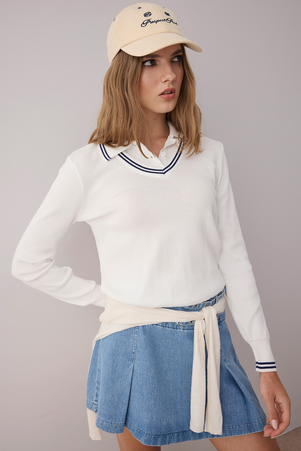 Trendyolmilla  Ekru Premium İplik/Özel İplik Layer/İçiçe Görünümlü Triko Kazak TWOAW26KZ00141 - Görsel 3