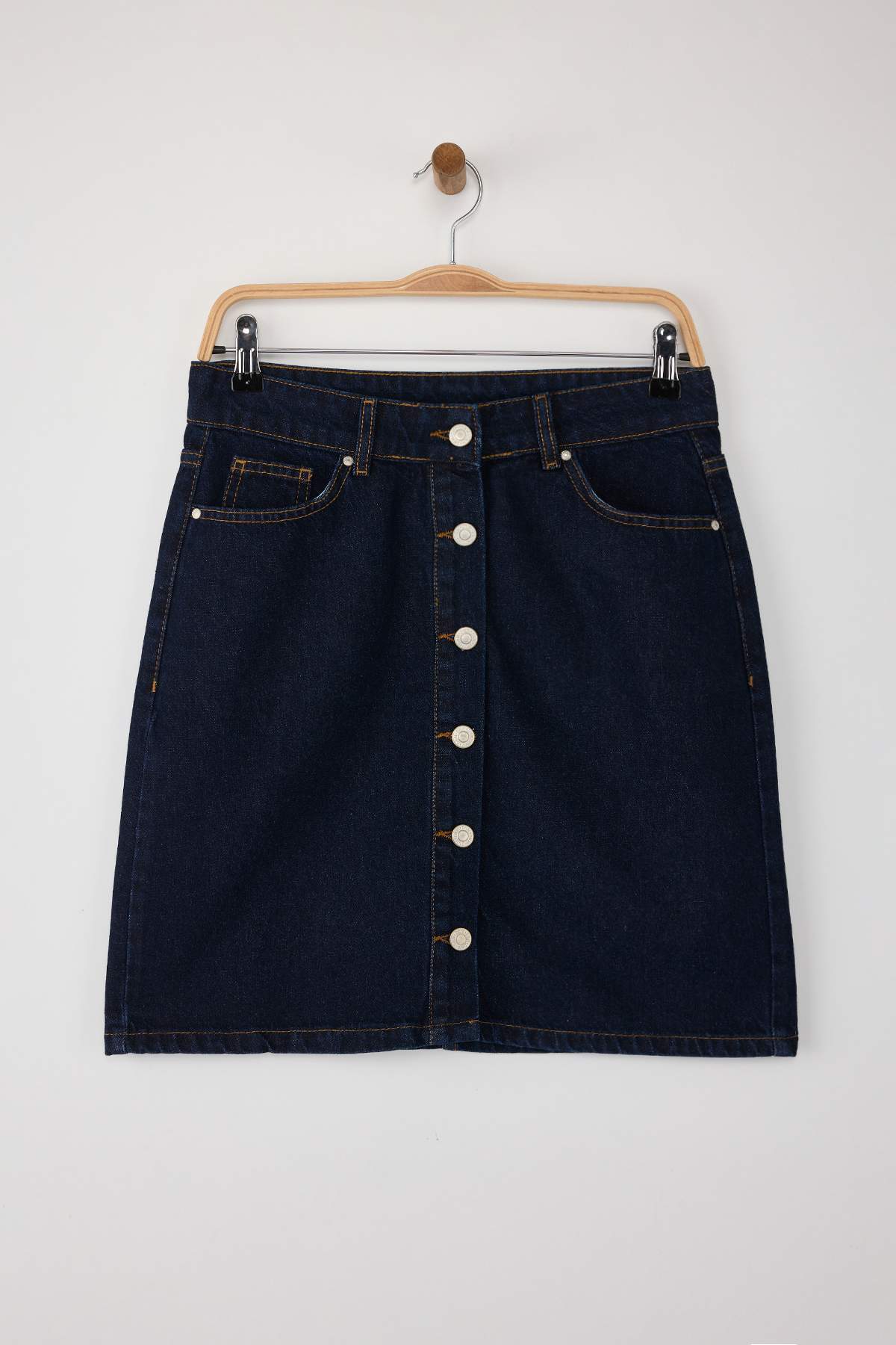 Trendyolmilla  Koyu Mavi Önden Düğmeli Mini Denim Etek TWOAW26ET00022 - Görsel 5