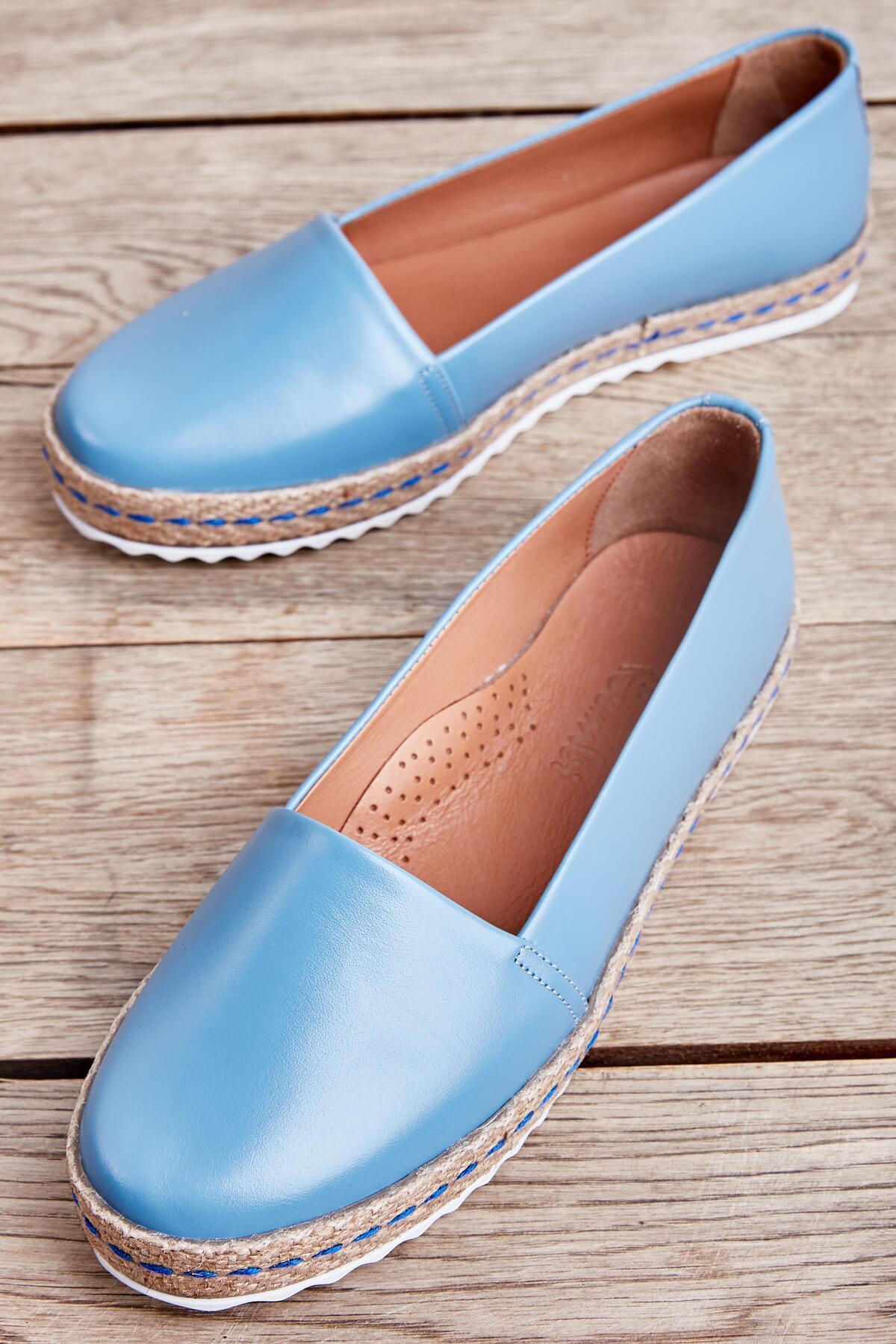 Bambi-Blaue Espadrilles aus echtem Leder für Damen K01802021803 1