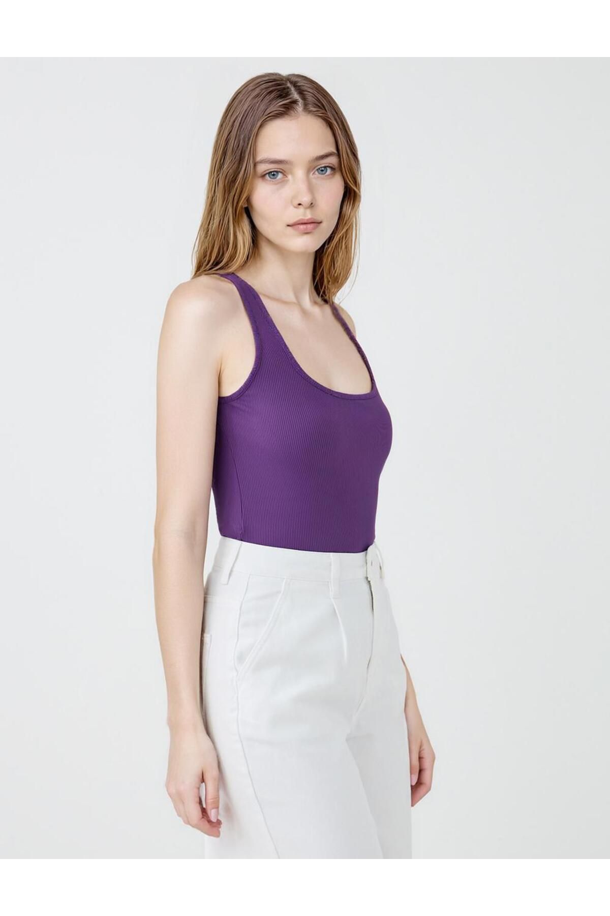 Jimmy Key-Purple U-Neck Slim Fit Undershirt 4