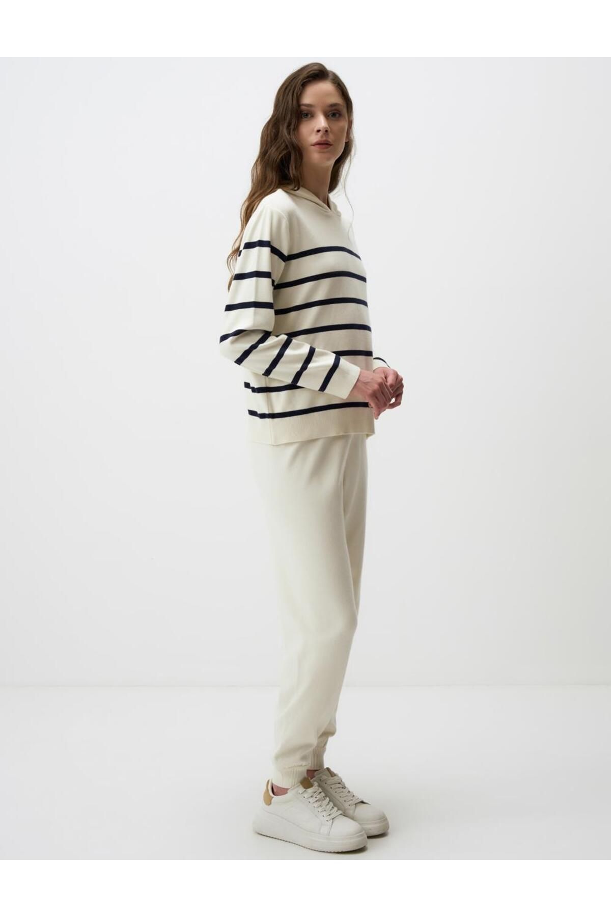 Jimmy Key-Ecru High Waist Elastic Leg Jogger Pants 3