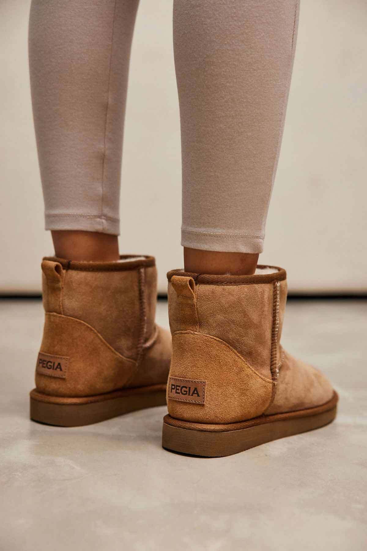 Pegia-Women's Brown Classic Short Boots 191021 7