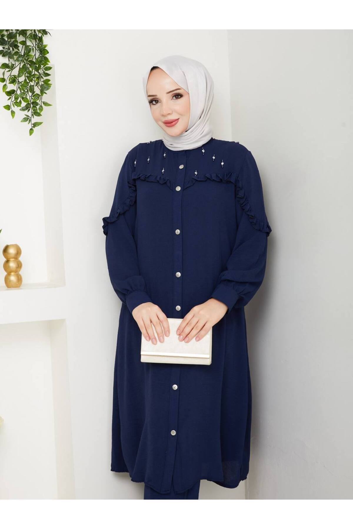 BURCU TESETTÜR Önü Düğmeli Ayrobin Takım 1315