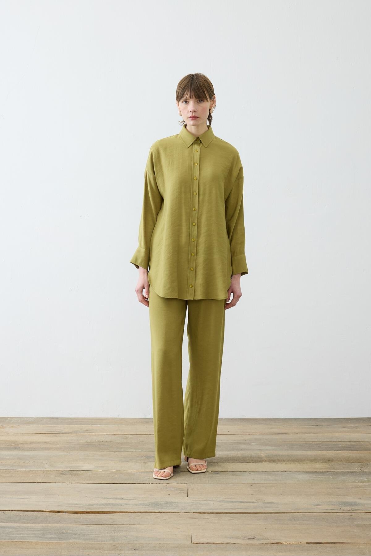 VERA PANTSUIT OIL GREEN