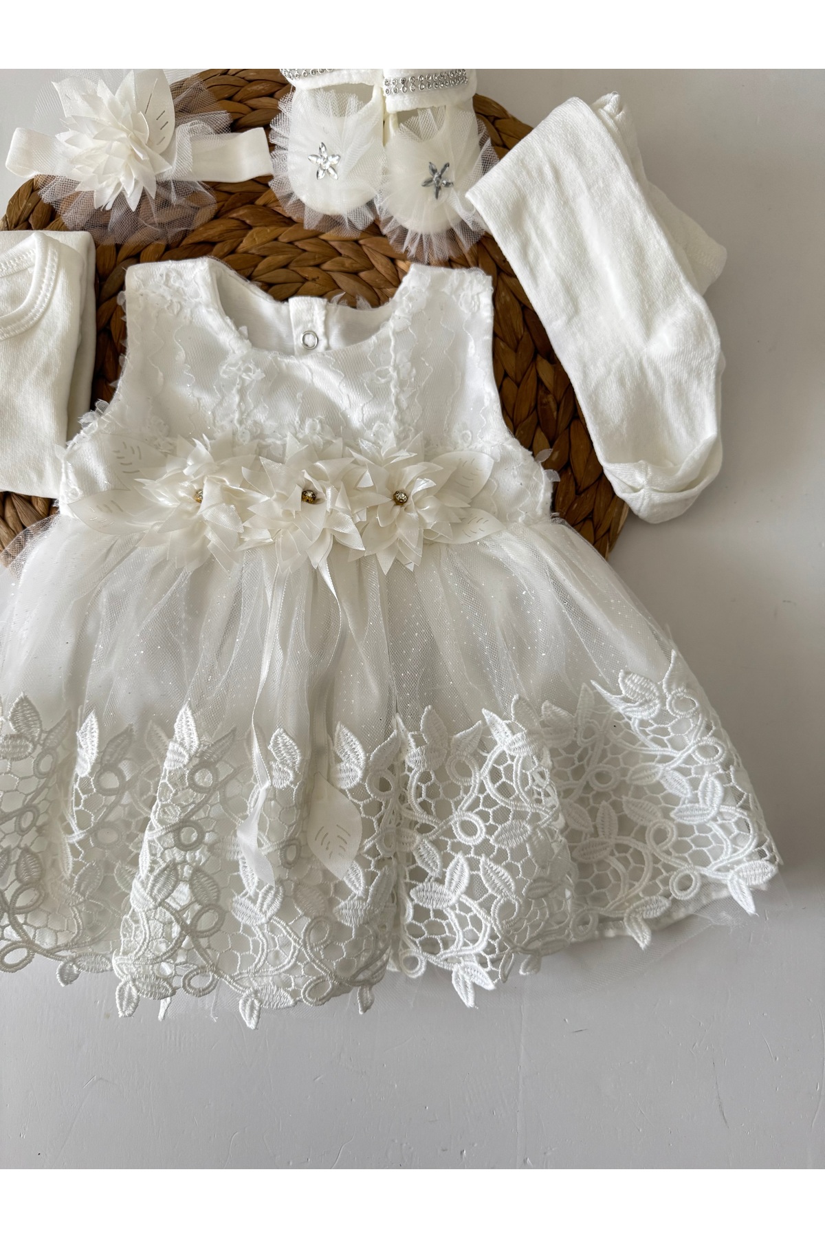 PİLEKİ BABY Kız Bebek Yenidoğan  Gelinlik Prenses Elbise 5 parça Mevlütlük Set Uzun Kollu Dantelli Elbise fotoğrafı 3 (önizleme)
