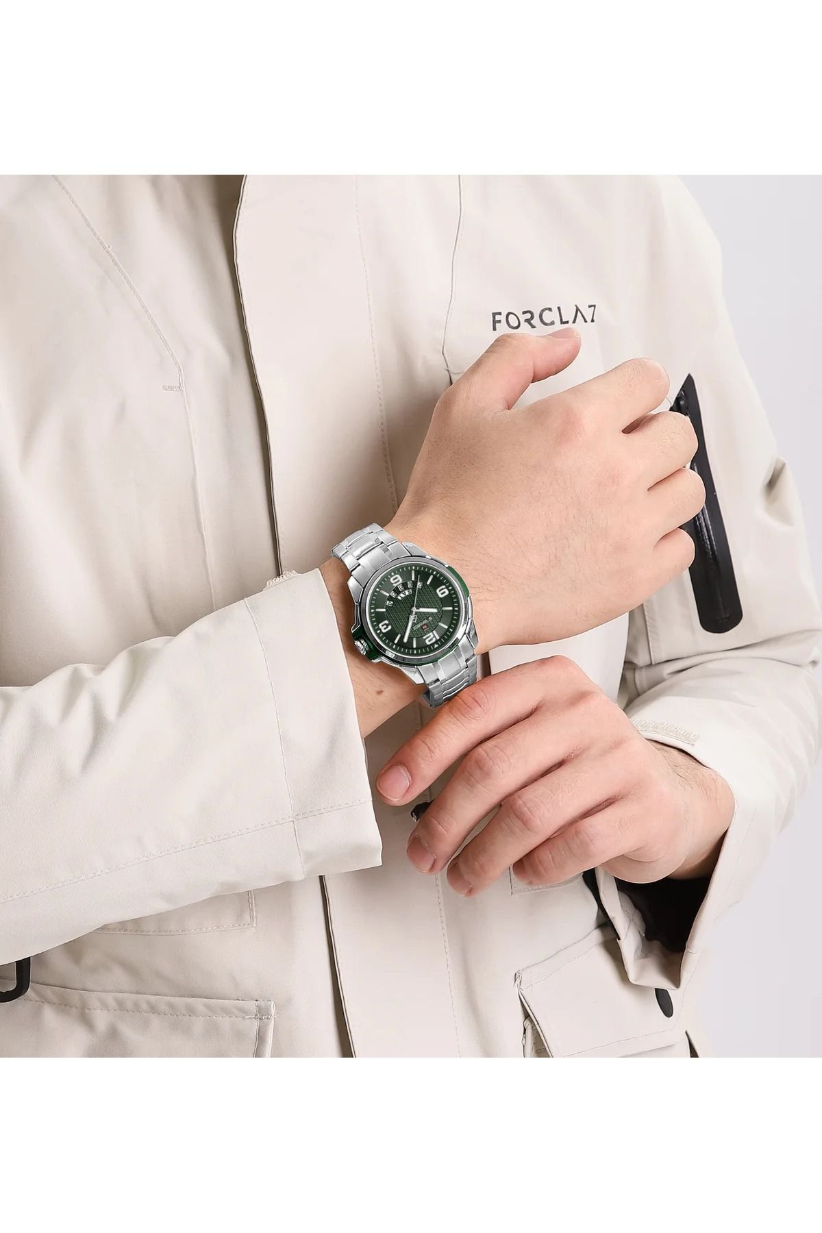 Naviforce-Mens Green Dial Stainless Steel Strap Watch Analog Quartz Waterproof with Day and Date Display 3