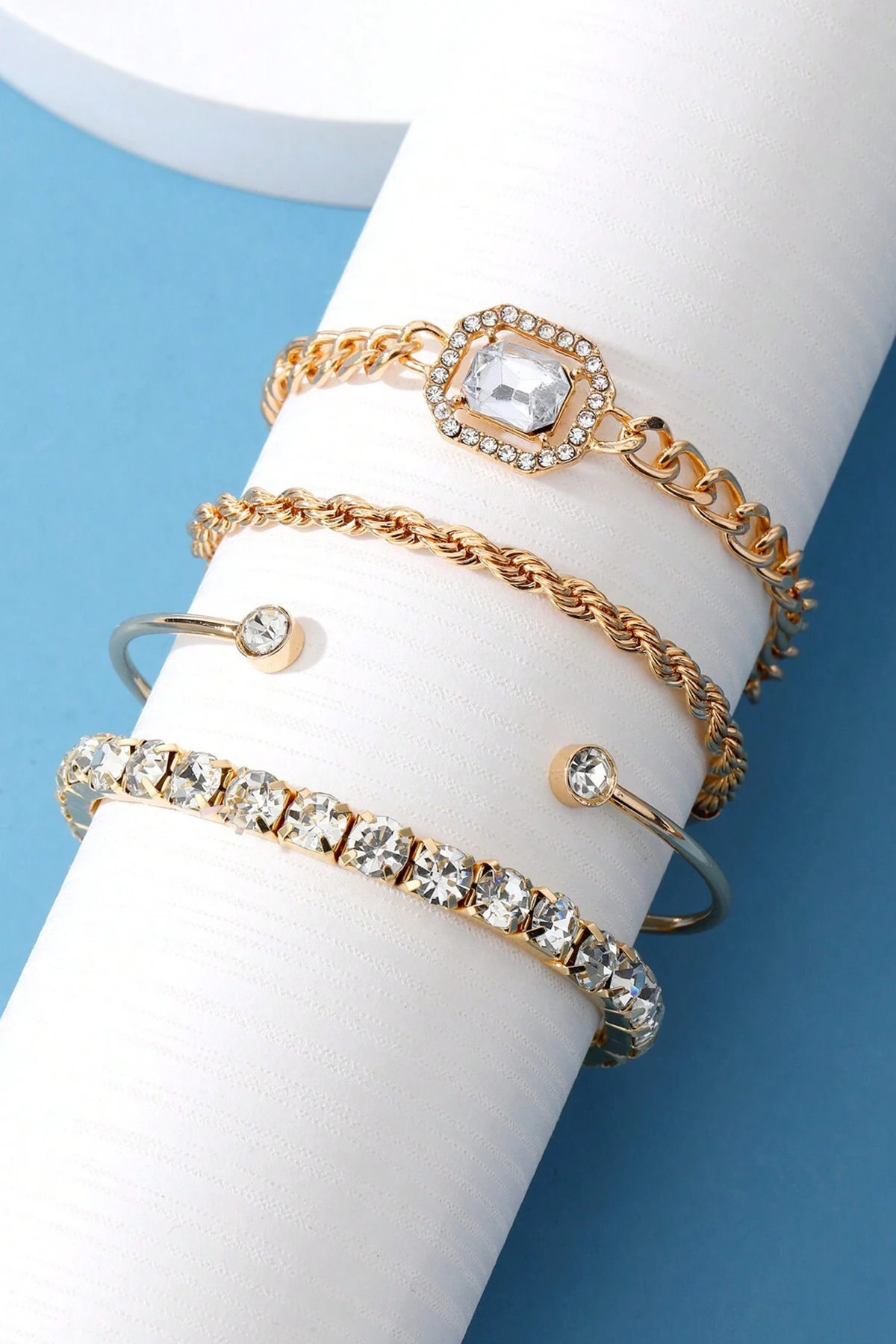 H&E DESIGN  Kadın 4'li Gold Zirkon Taşlı Premium Bileklik Seti - Görsel 2