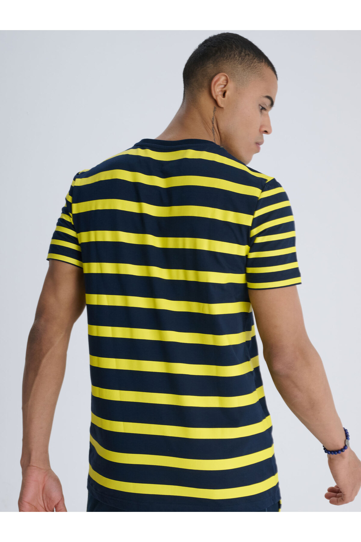 Fenerbahçe ERKEK TRIBUN ÇİZGİLİ TSHIRT görsel 4