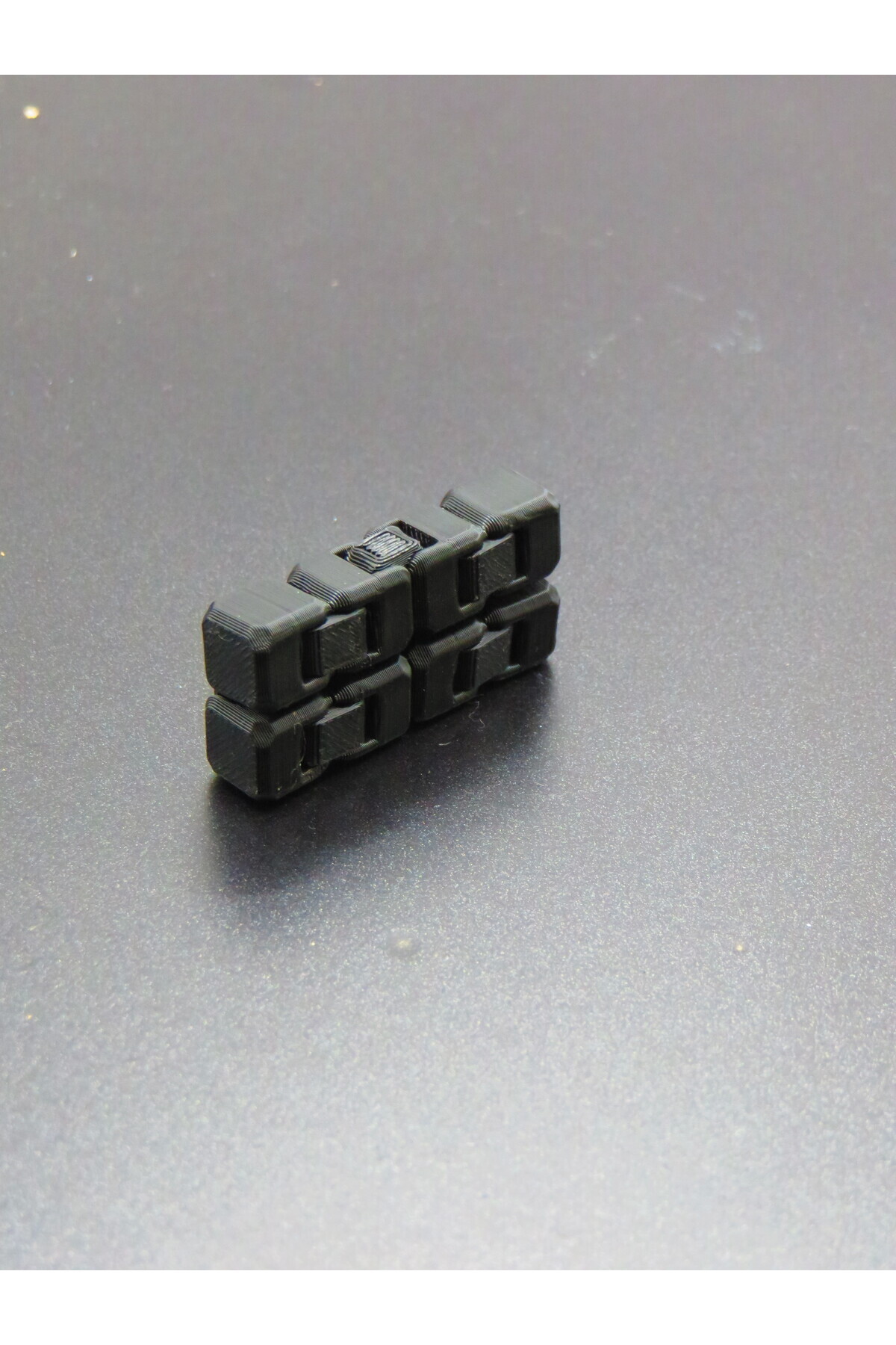 مکعب بینهایت مینیاتوری (۴×۲×۱ سانتیمتر) – اسباببازی دستی بیصدا و قابل حمل، مکعب فیدجت