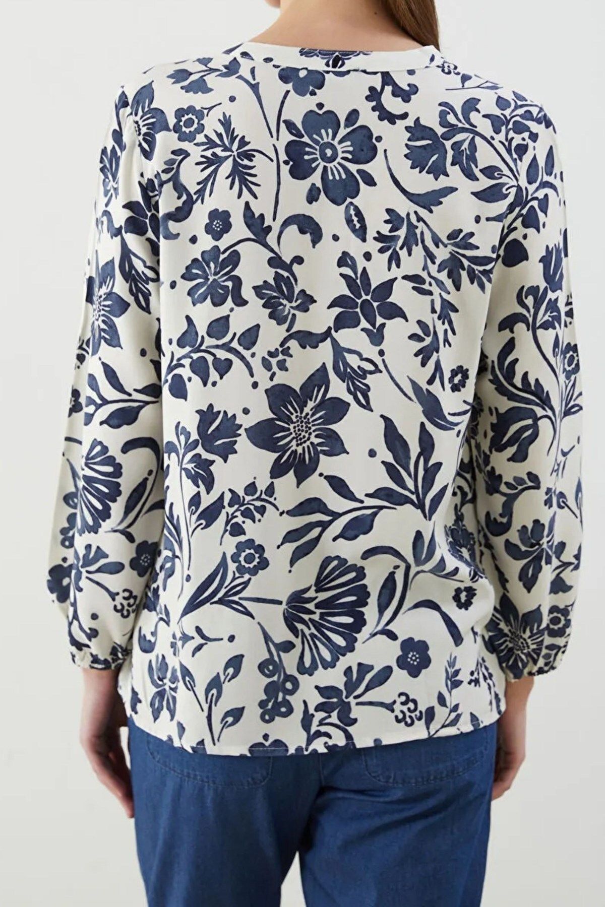 Kübra Tekstil-Women's Floral Print Lace-Up Collar Long Sleeve Stylish and Comfortable Blouse 4