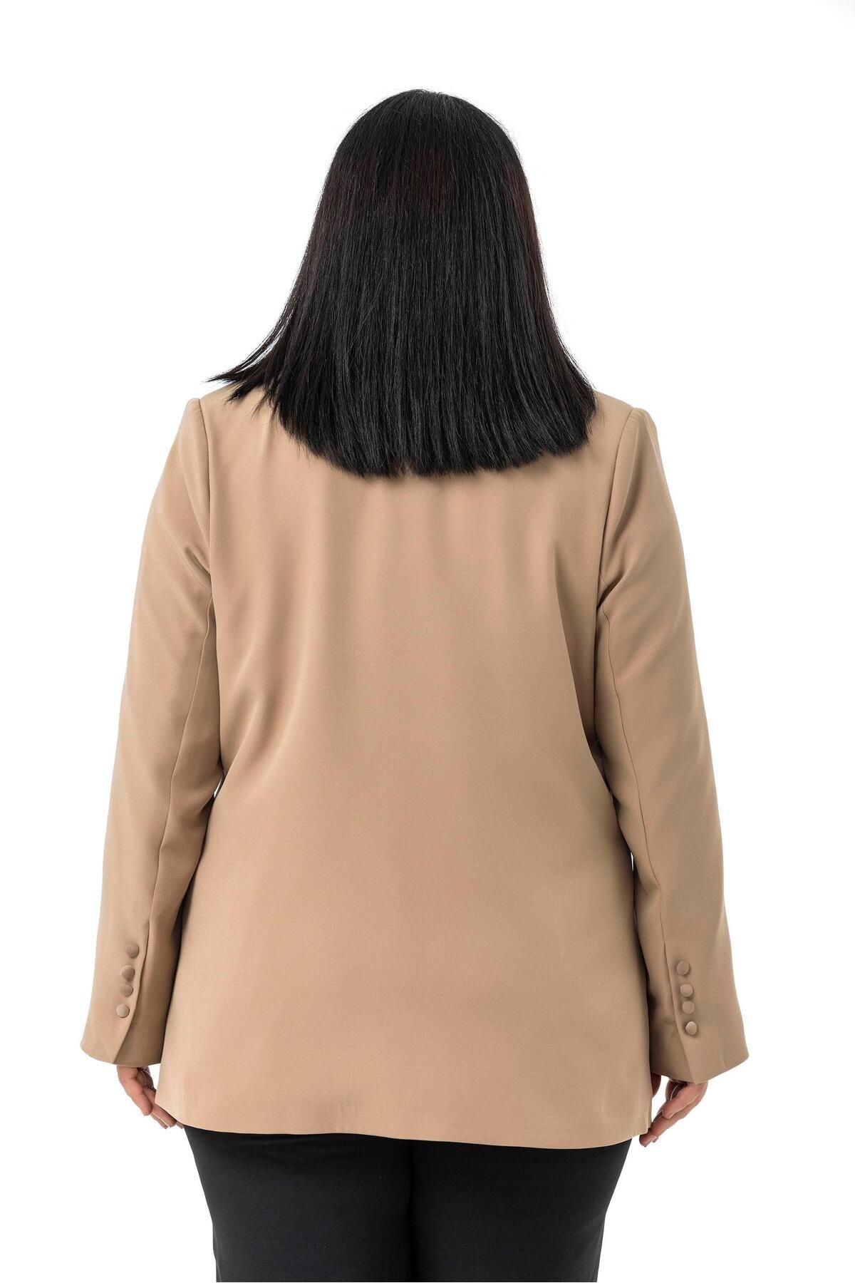 DISENTIS MODEST-Plus Size Satin Collar and Button Detail Pocket Lined Mink Jacket 3