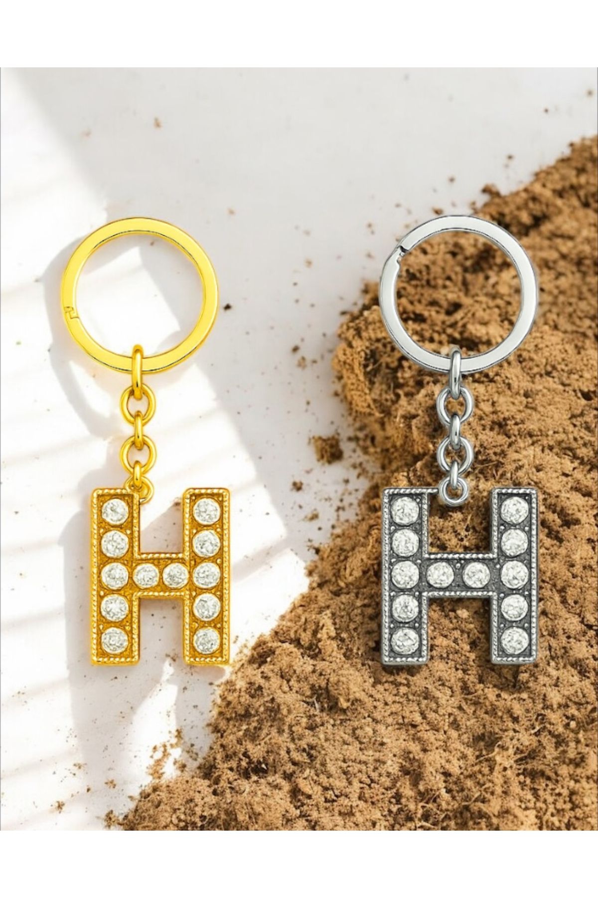 Handley-Sparkling'H' Letter Keychain – a Touch of Luxury and Meaning 2