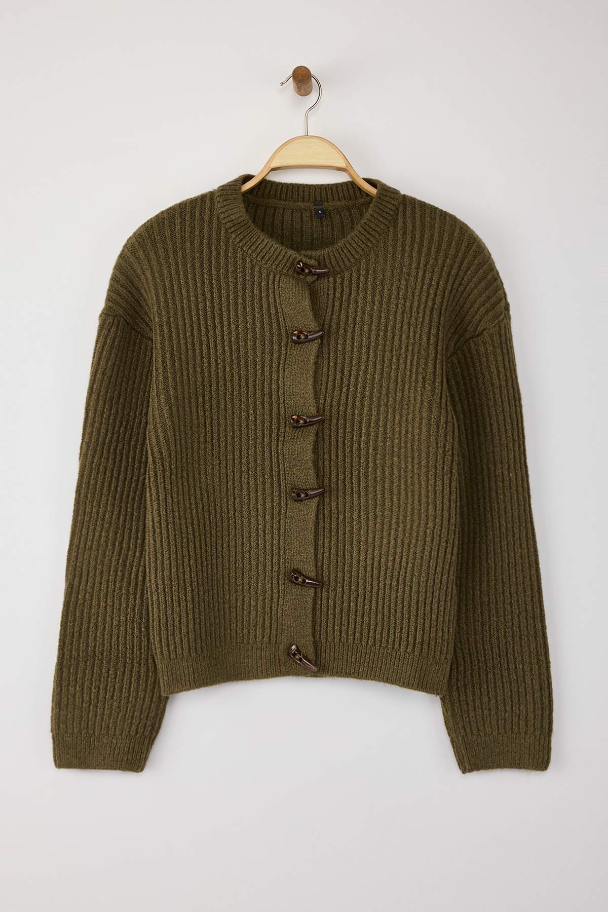 Trendyolmilla  Haki Yumuşak Dokulu Düğme Detaylı Triko Hırka TWOAW26HI00093 - Görsel 5