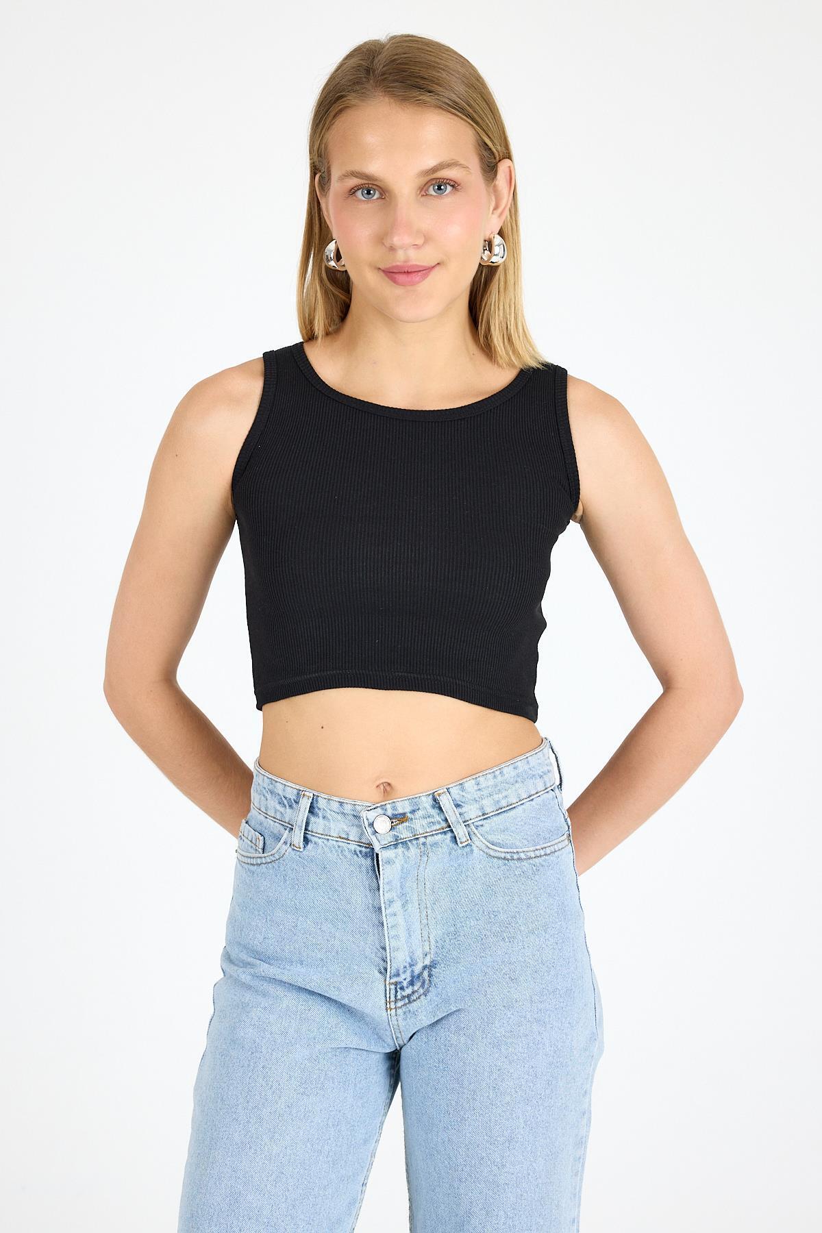 Arma Yıldız-Women's Cotton Camisole Halter Neckline Thick Strap Crop White Black Gray 3 Pack 3