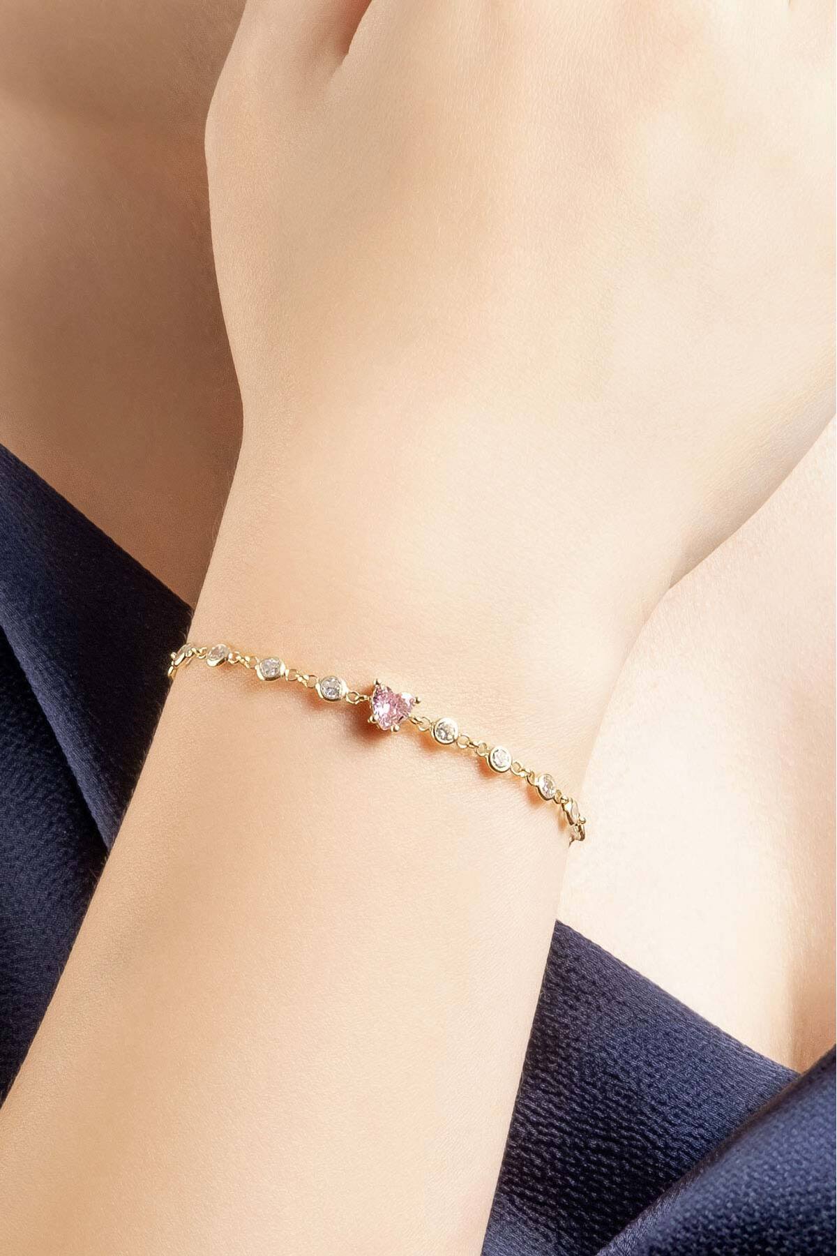 So CHIC... Aşk Yolu 18 Ayar Sarı Altın Kaplama 19 Cm Gümüş Bileklik görsel 2