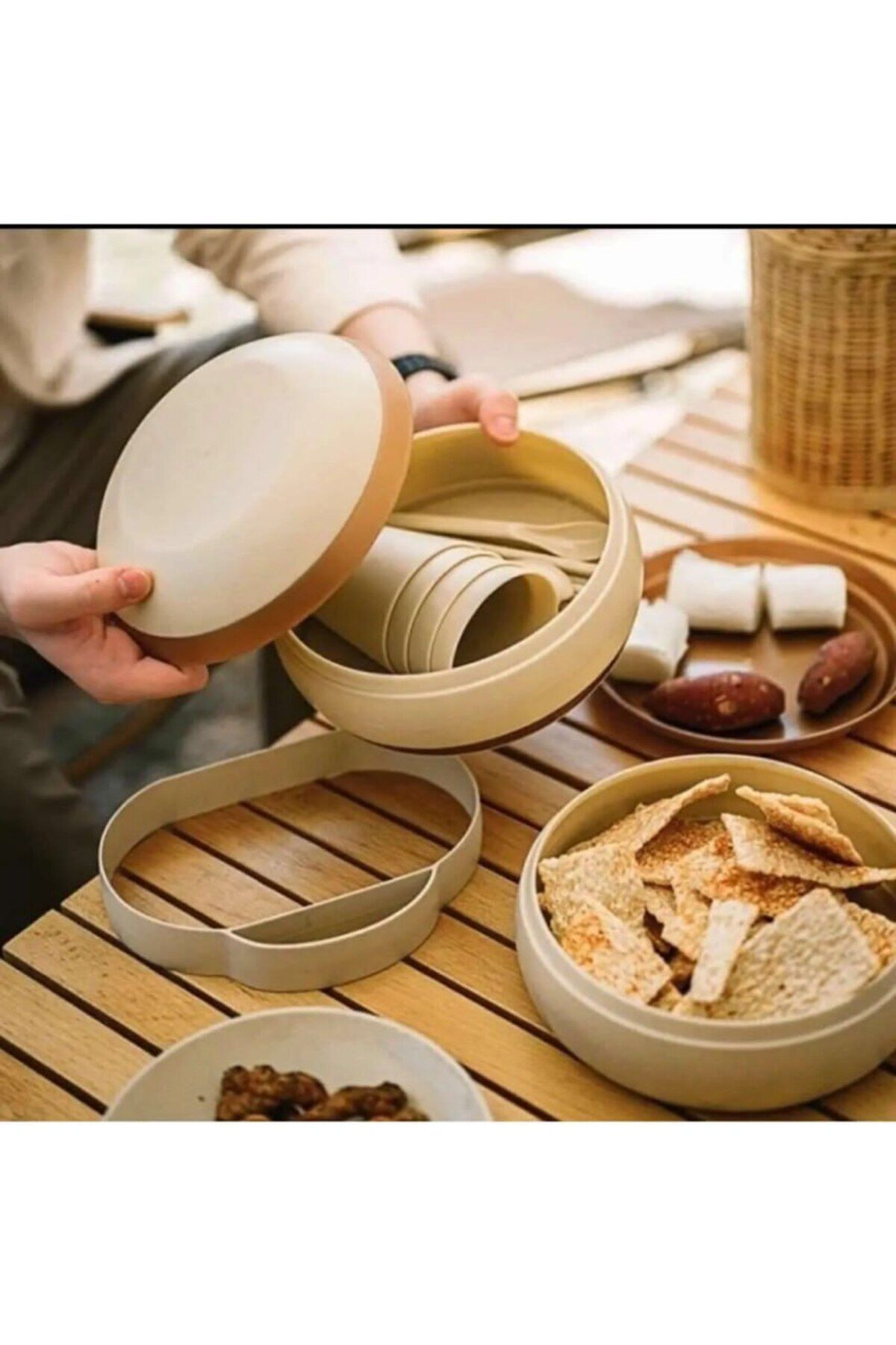Anadolu Saray-32 Piece Multi-Purpose Portable Comfortable Portable Round Picnic Set 3