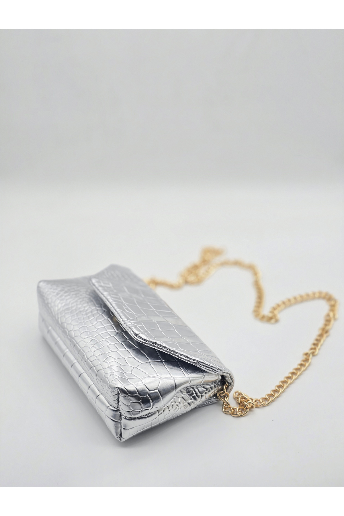 Women Crocodile Skin Look Crossbody Sleeve Shoulder Bag
