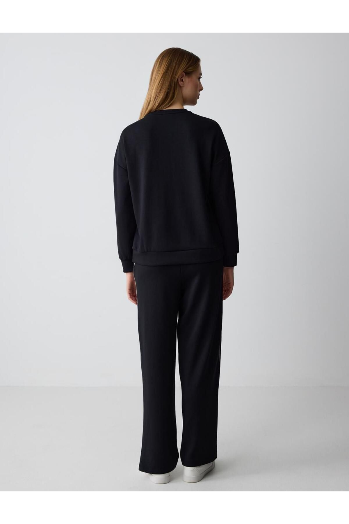 Jimmy Key-Black Crew Neck Long Sleeve Sweatshirt with Line Detail 6