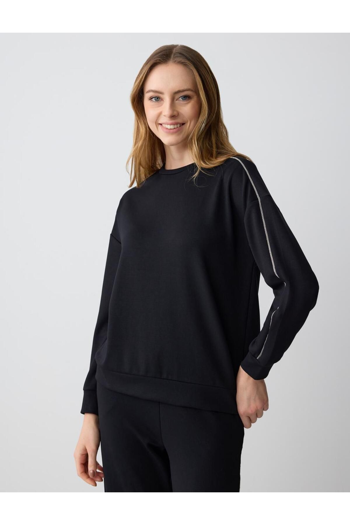 Jimmy Key-Black Crew Neck Long Sleeve Sweatshirt with Line Detail 1