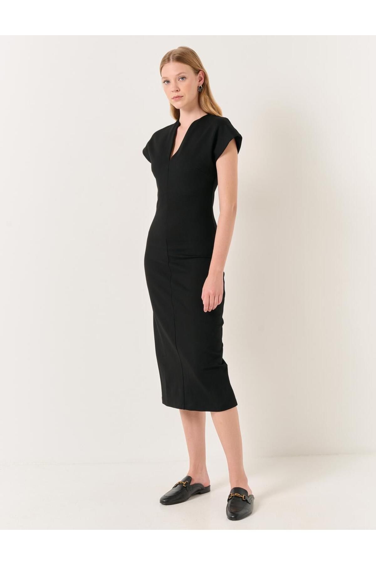Jimmy Key-Black V-Neck Sleeveless Stylish Midi Dress 5