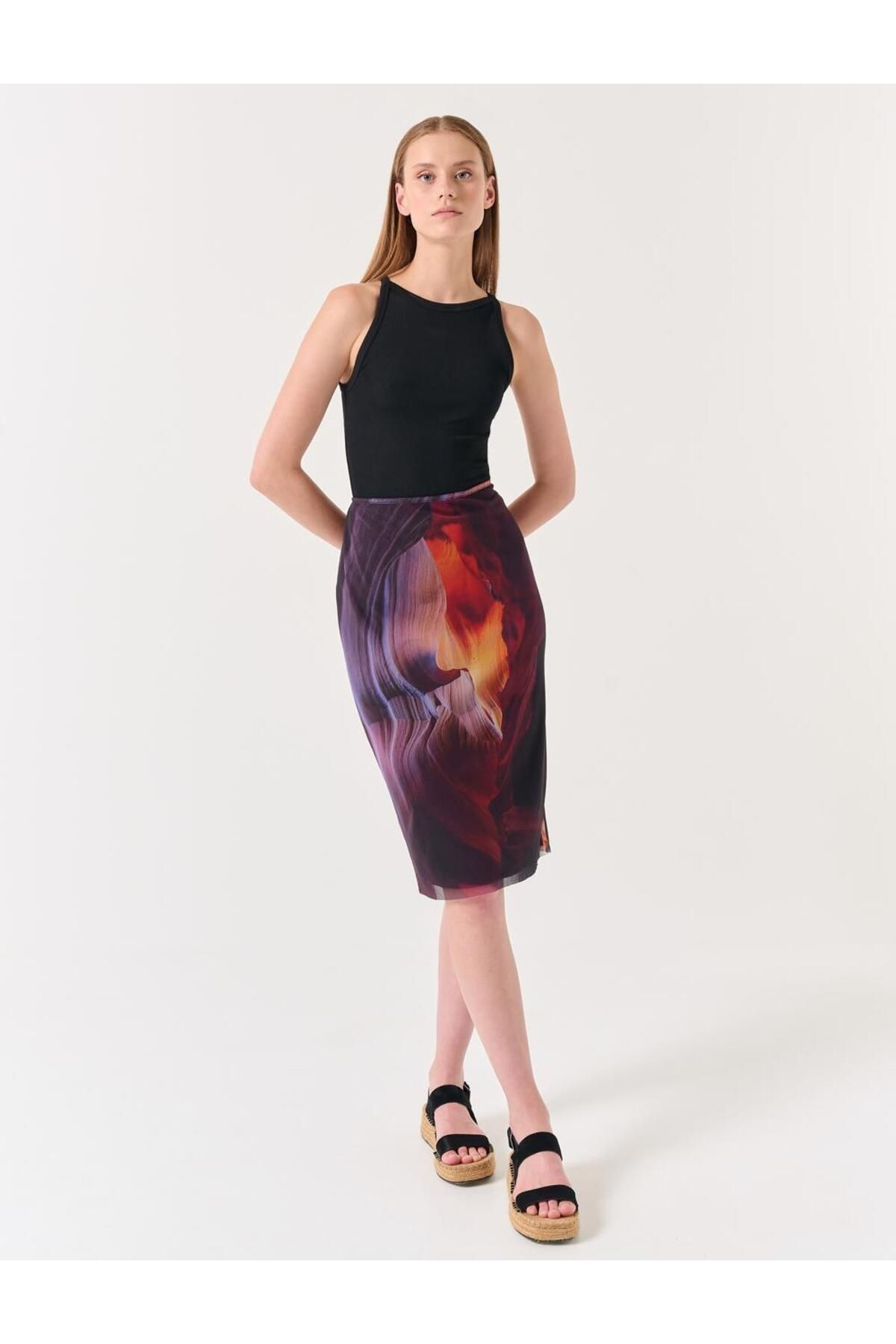 Jimmy Key-Dunkellila gemusterter Midi-Netzrock mit hoher Taille 1