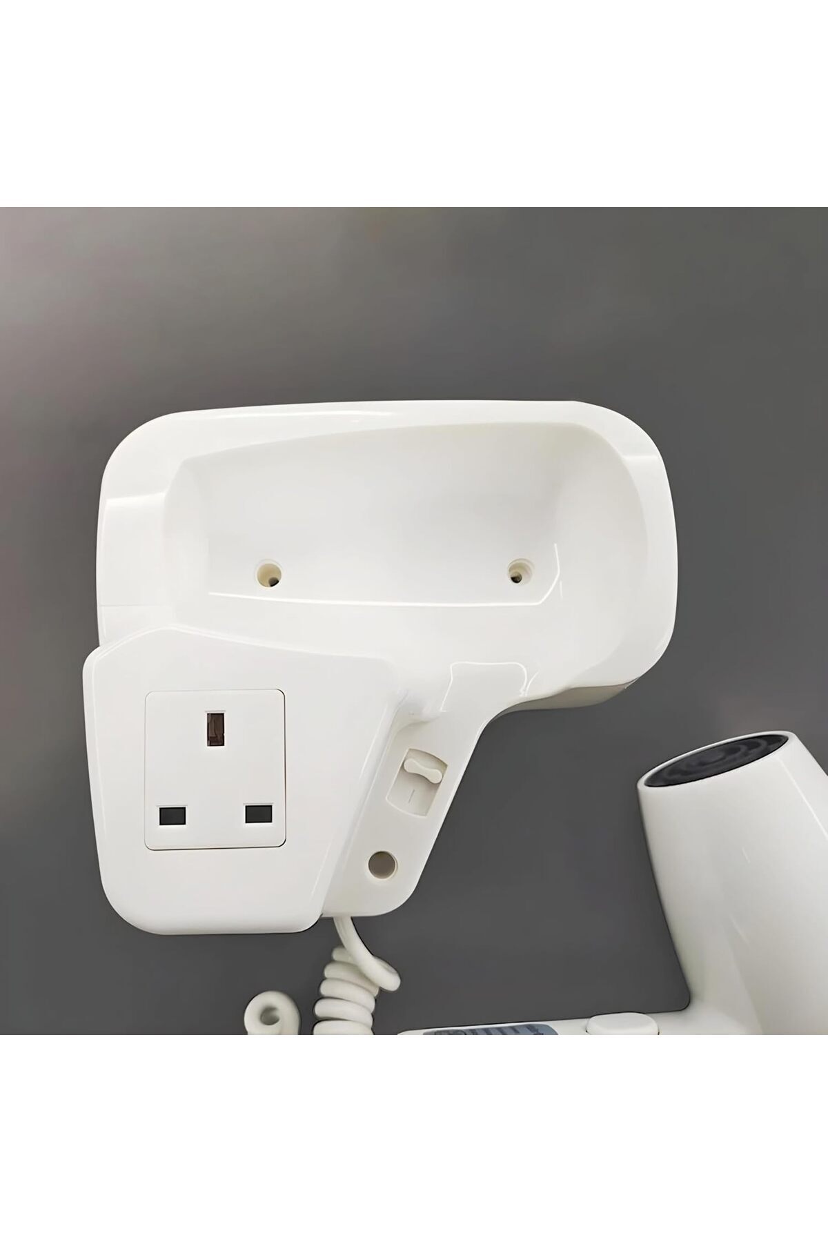 مجفف شعر بقوة ١٢٠٠ واط، بتردد ٦٠/٥٠ هرتز، مزود بثلاثة منافذ طاقة. سهل التركيب على الحائط (أبيض)